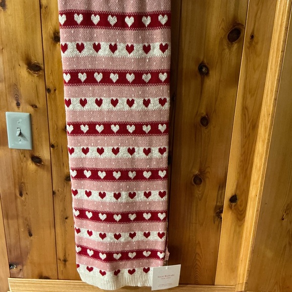 Isaac Mizrahi Other - Isaac Mizrahi Multi Heart Throw- 50” x 70”